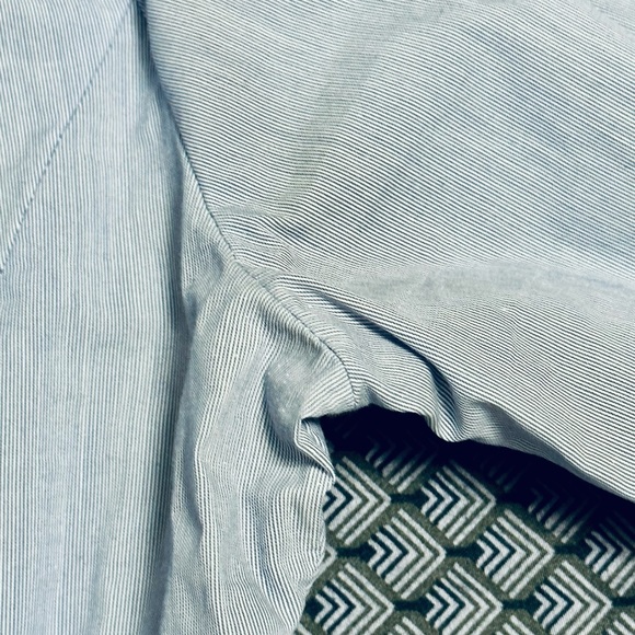 Vintage Y2K Pale Blue Pinstripe Blouse with Ruffle Accent Sz M - Picture 10 of 10